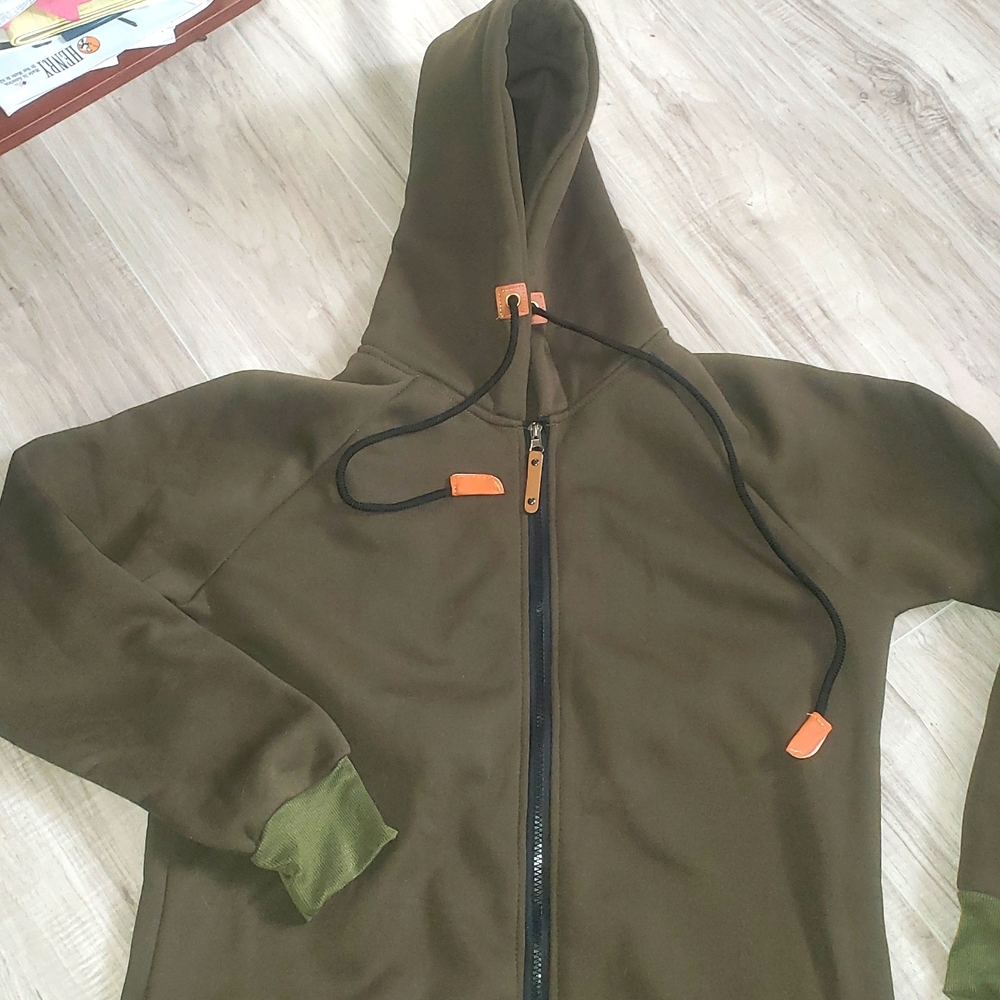 Men's fashion classic full body insulated jumpsuit.
